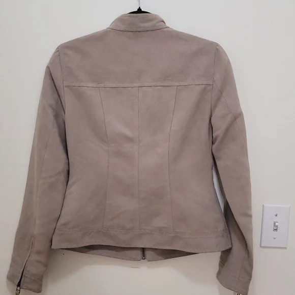 Ladies jacket - Picture 5 of 8